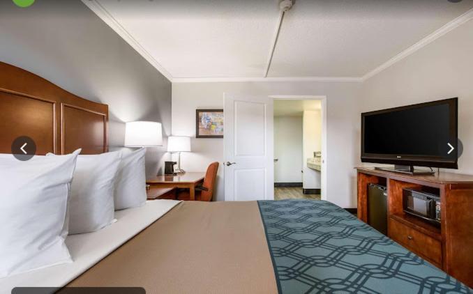 Travelodge By Wyndham Canton-Livonia Area, Mi Exterior foto